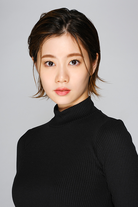 【女優】元タカラジェンヌ 吉田莉々加、人生初の水着グラビアがすごい！！！【先取り】 : 先取り！健康生活主義