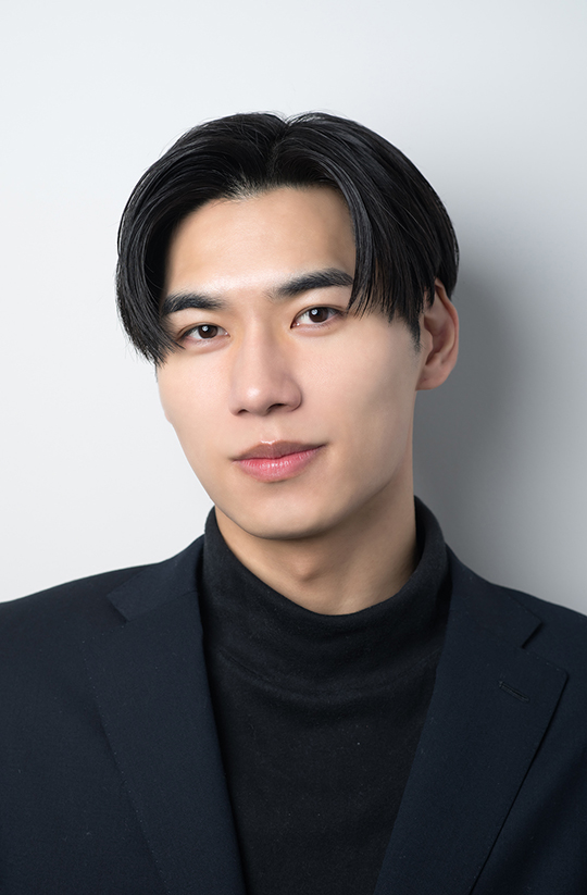 秋場 郁雄<span>Ikuo Akiba</span>